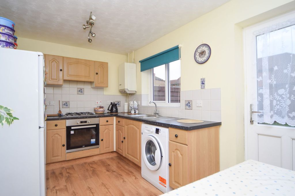 Property photo 2 of 12