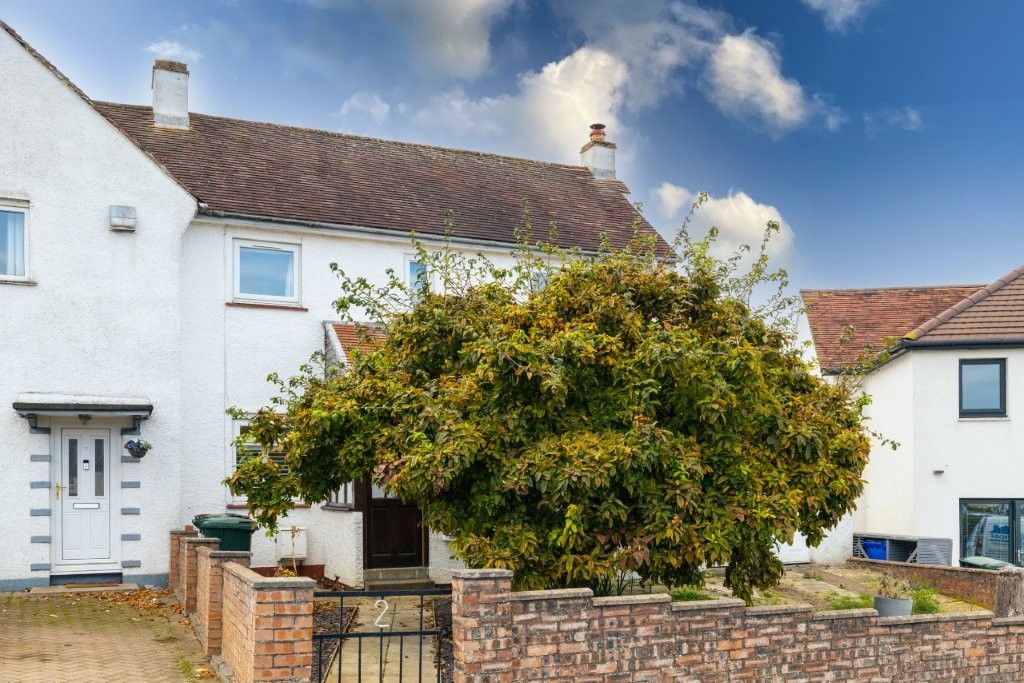 Property photo 3 of 44
