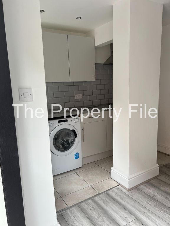 Property photo 3 of 3