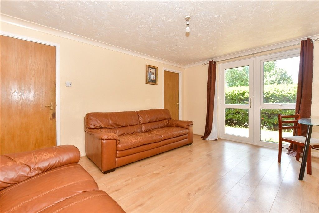 Property photo 2 of 12 Lounge/Diner