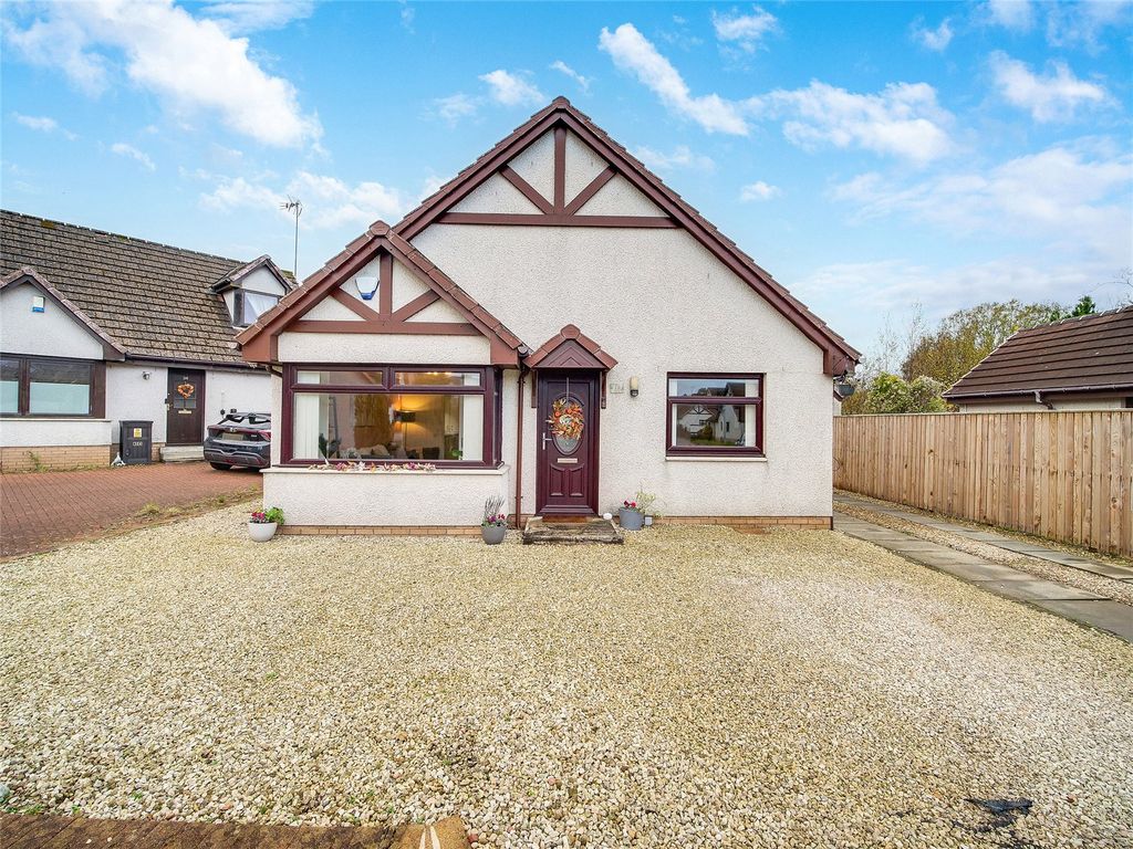 Property photo 1 of 16 Front Aspect