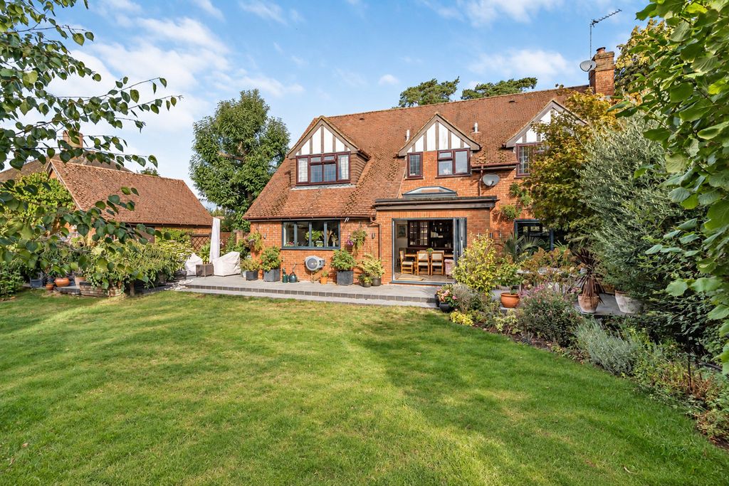 Property photo 1 of 31