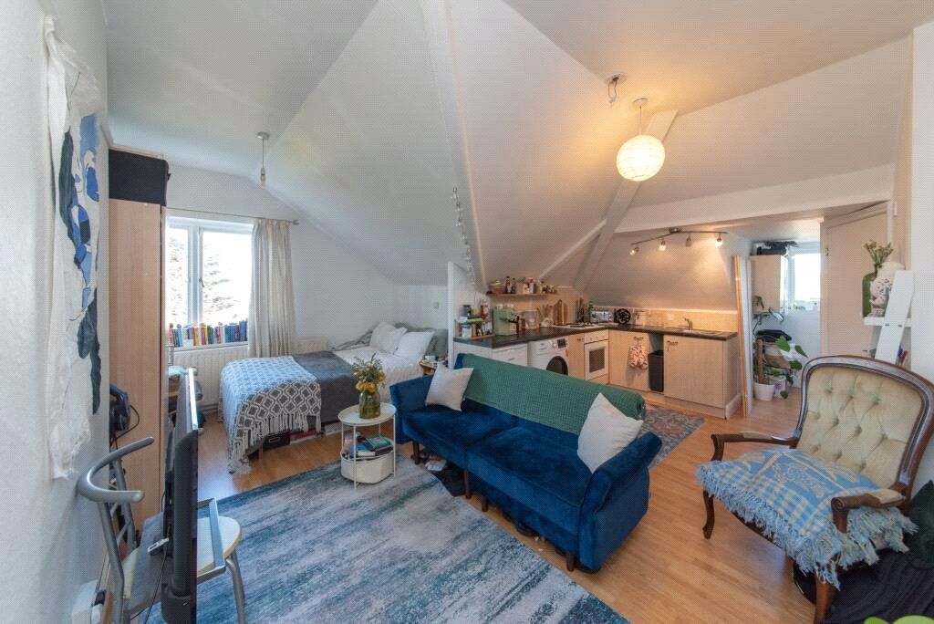 Property photo 2 of 5 Reception