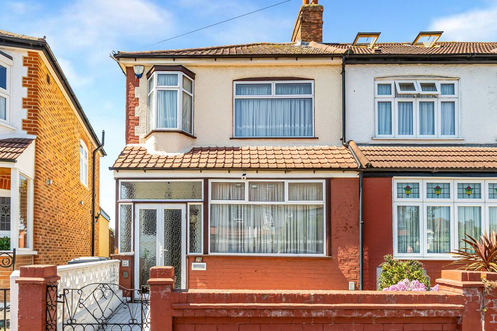 Property photo 1 of 17