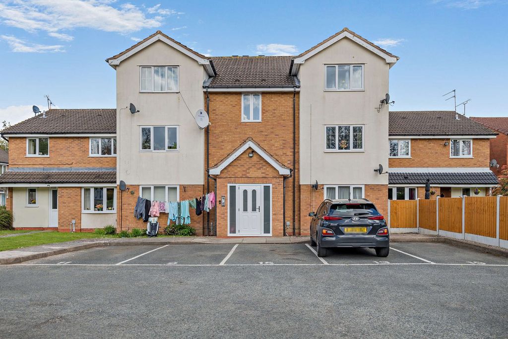 Property photo 1 of 19