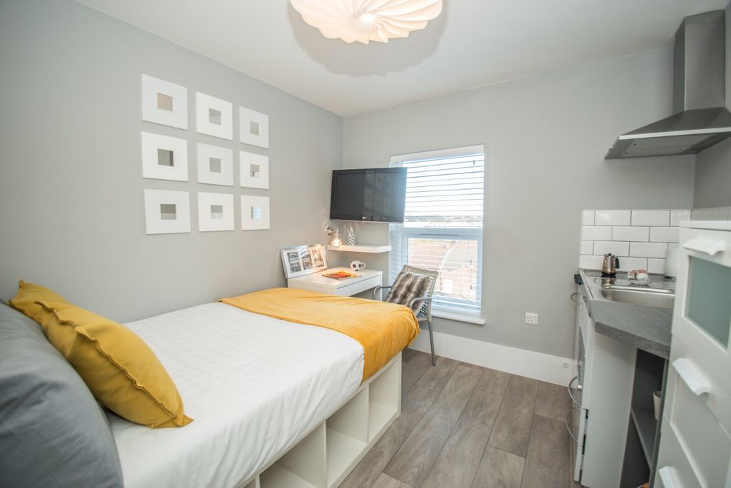 Property photo 1 of 19 3380900