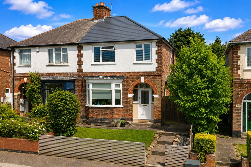 Property photo 1 of 47