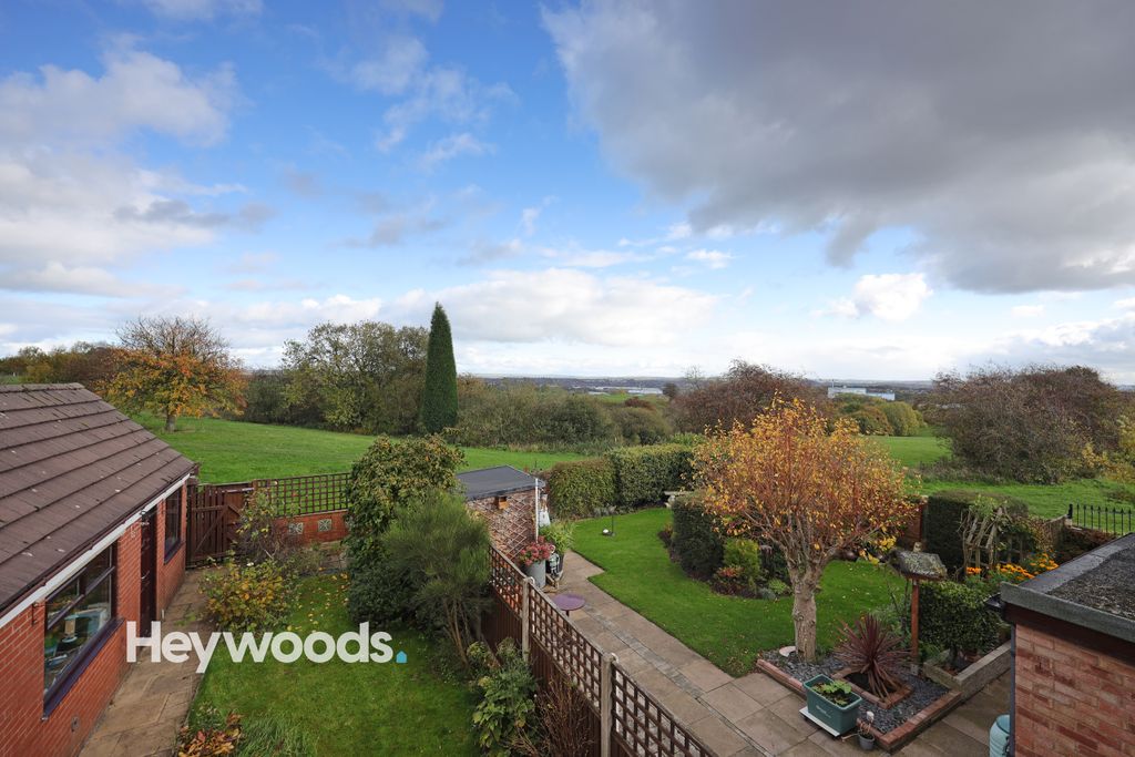 Property photo 2 of 18 0F1A8140