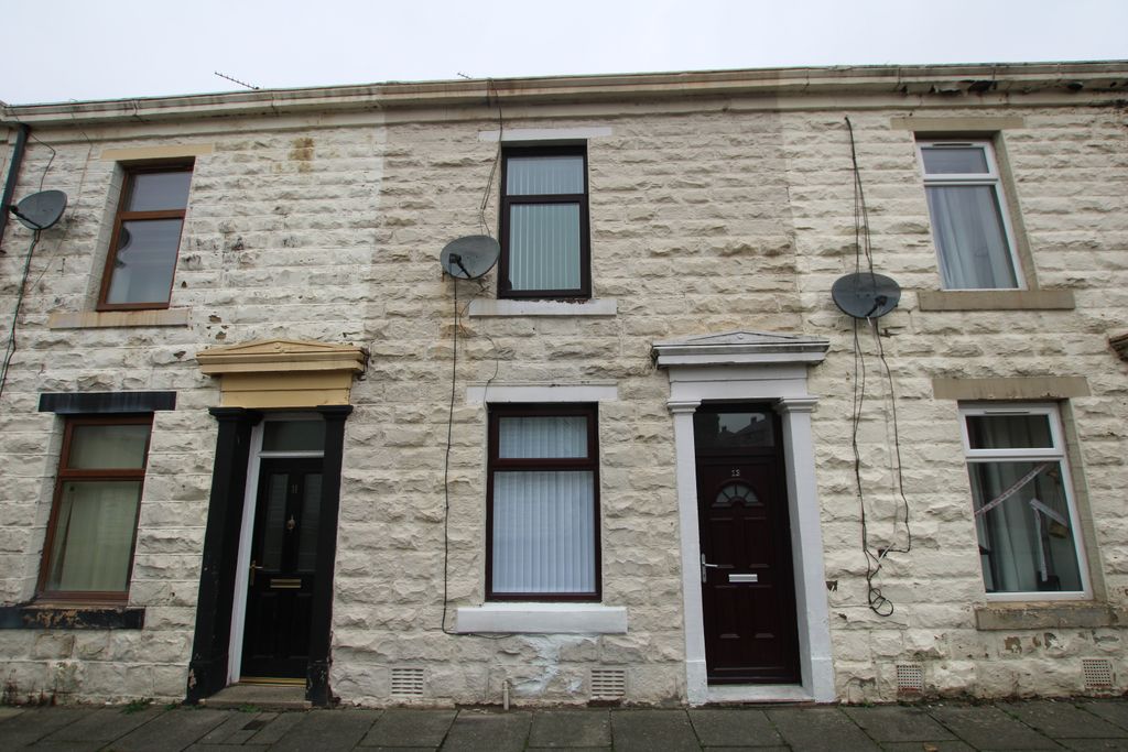 Property photo 1 of 7 1