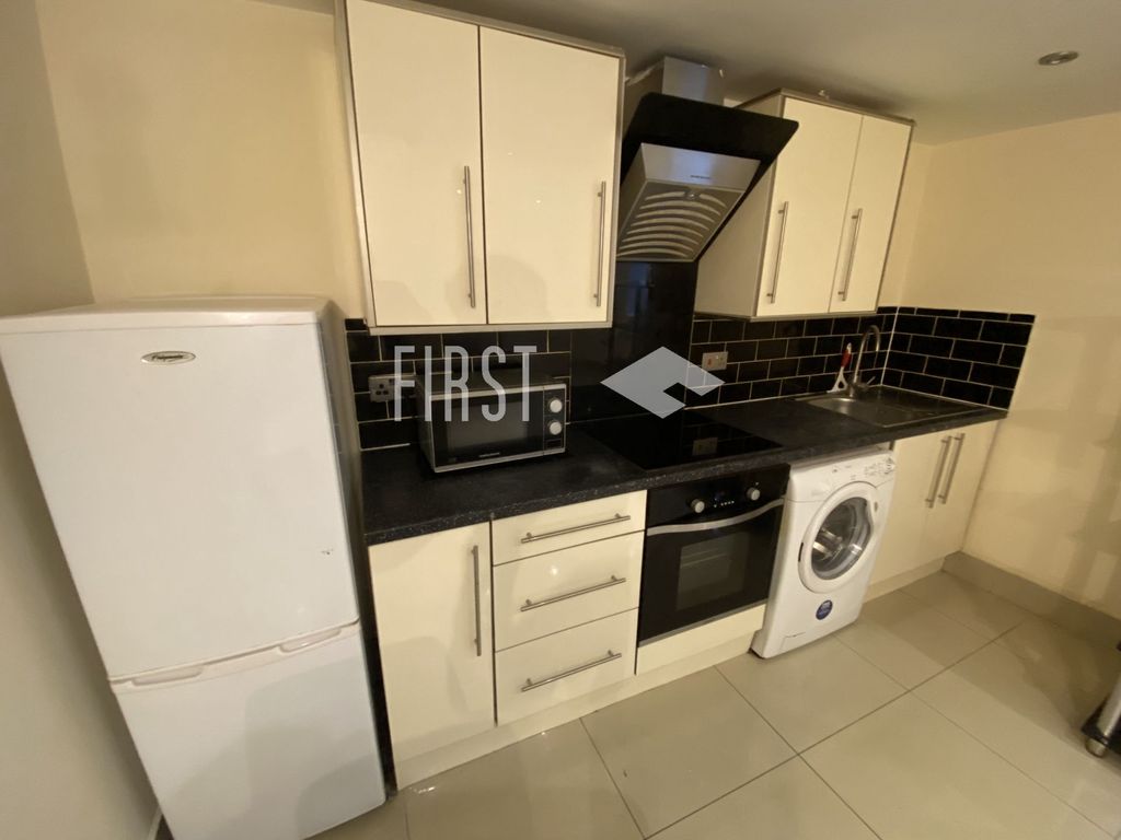 Property photo 3 of 7 Photo 3