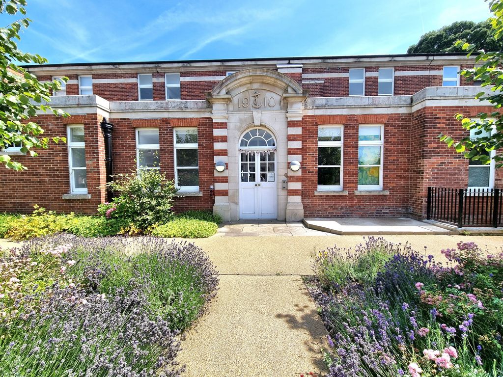 Property photo 1 of 22 Image