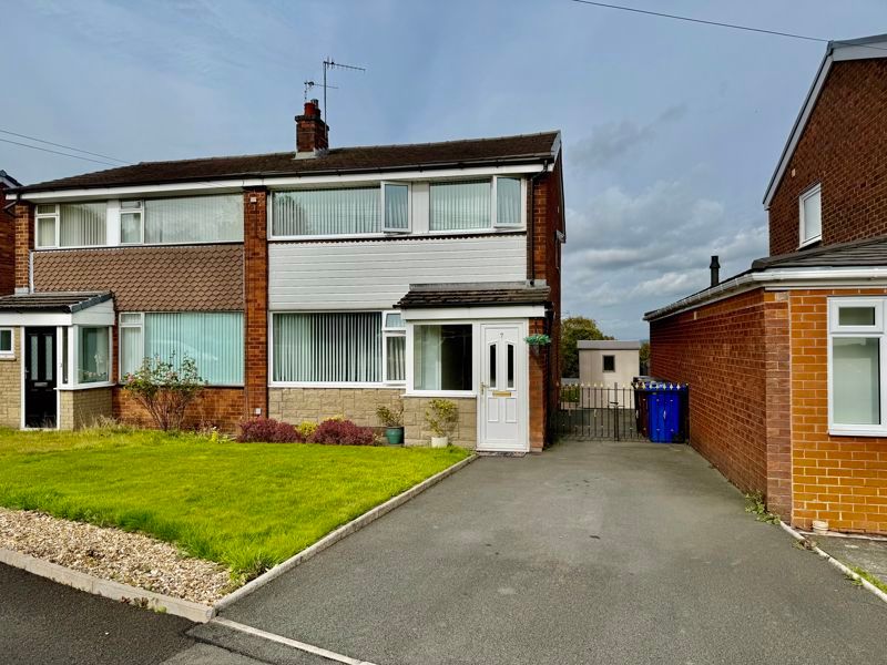 Property photo 1 of 11 Photo 11