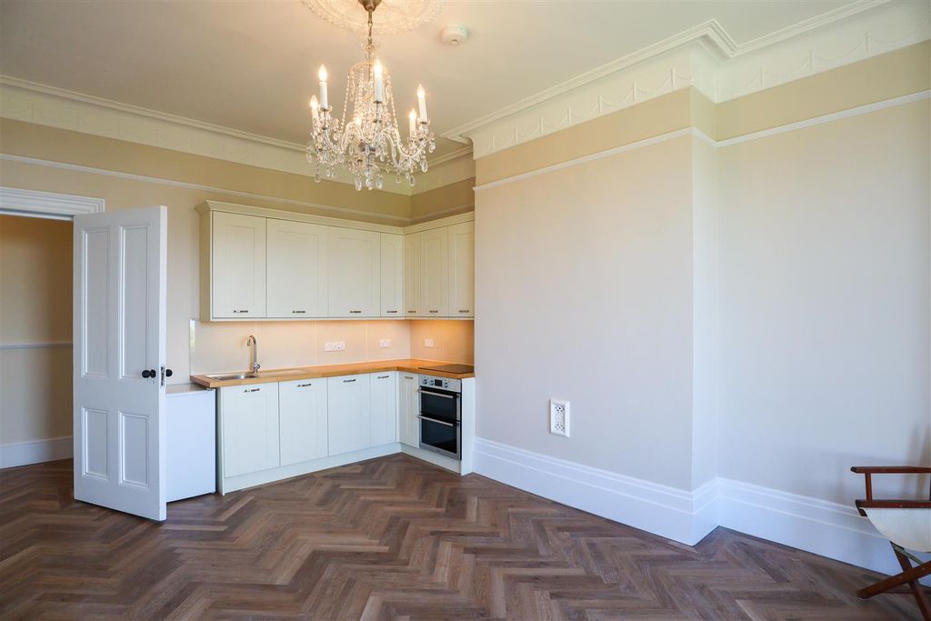 Property photo 3 of 11 Kitchen/Living Room