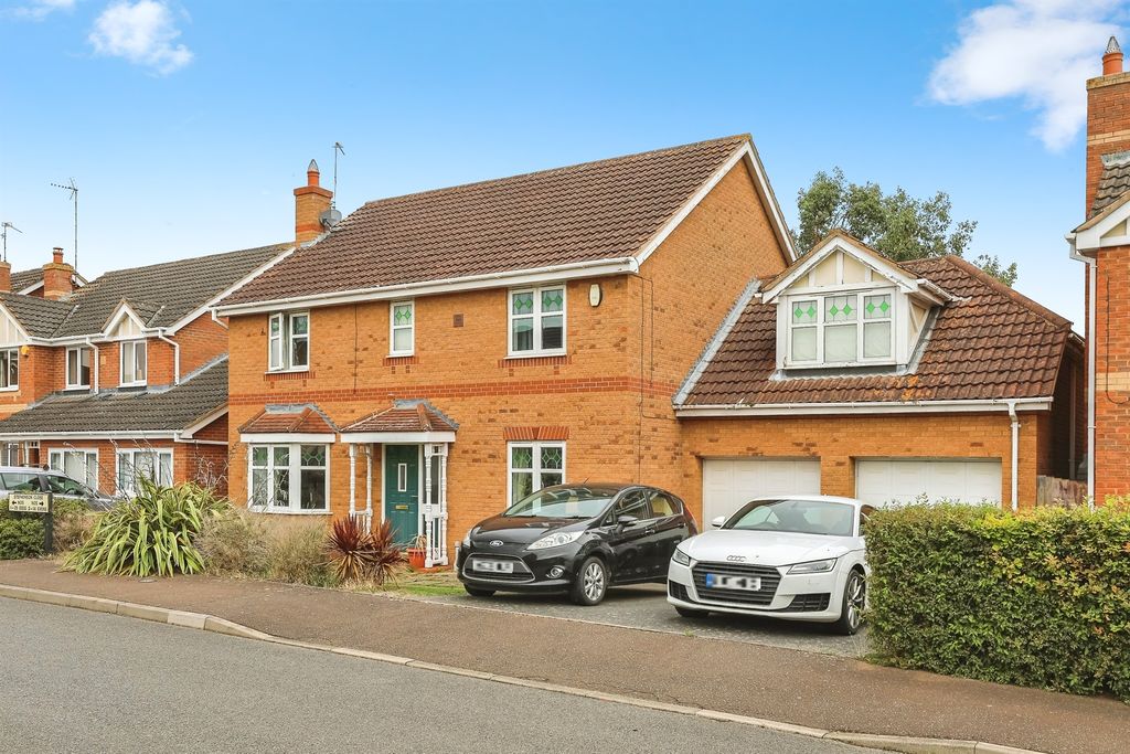 Property photo 1 of 17