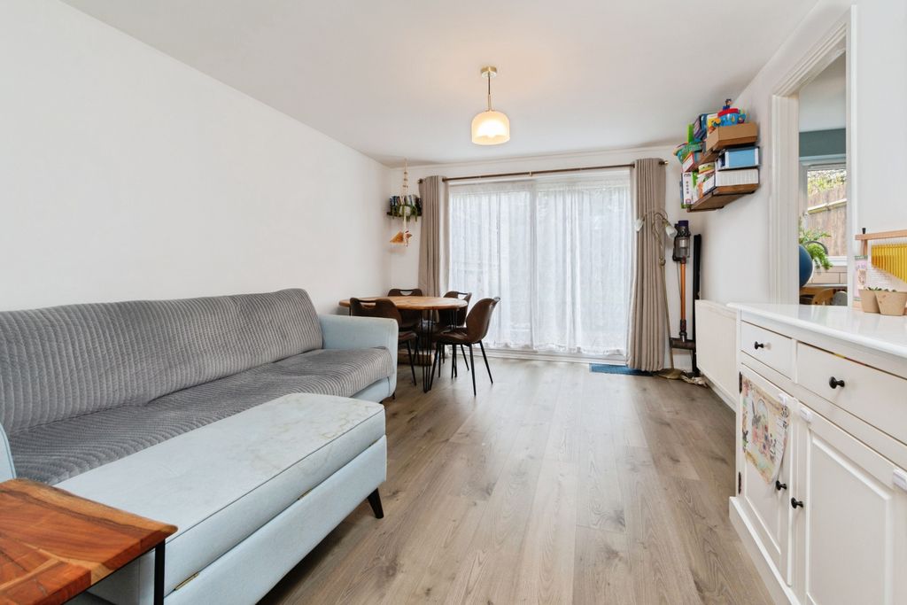 Property photo 1 of 18 Reception Room