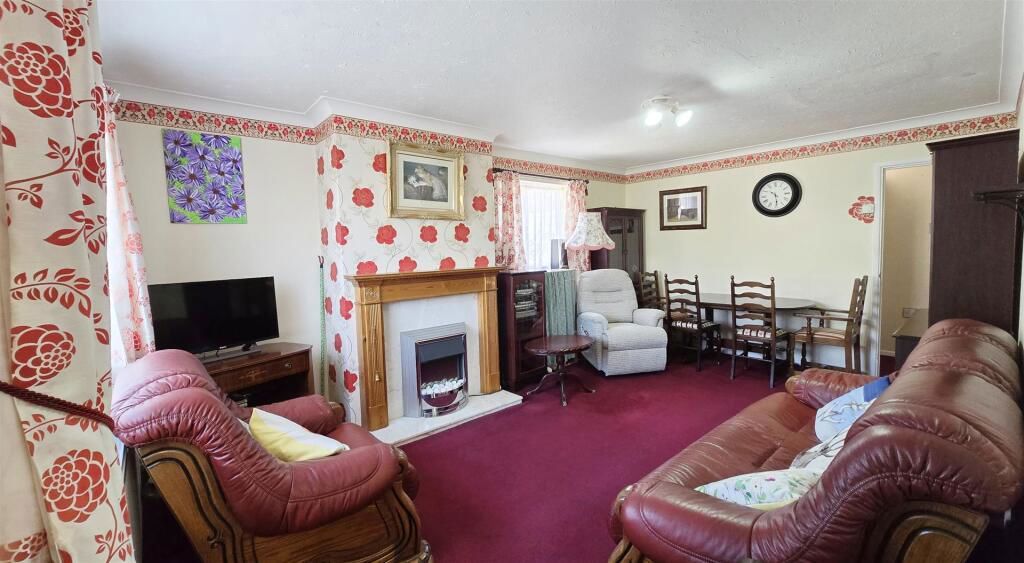 Property photo 3 of 15