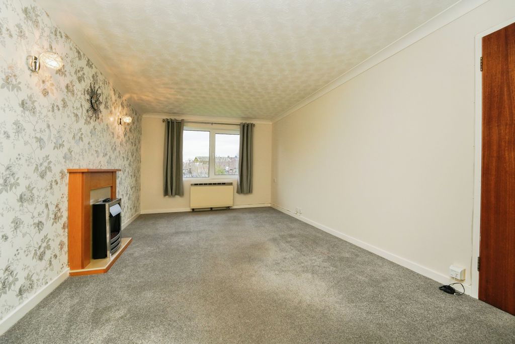 Property photo 2 of 17 Photography