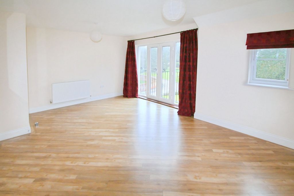 Property photo 2 of 11 F0Cdf7Ac-Img_867_8_Original