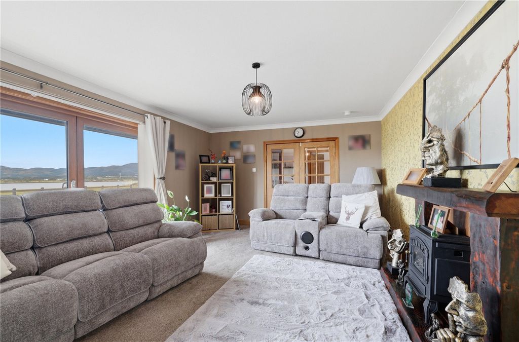 Property photo 3 of 44 Picture No. 27