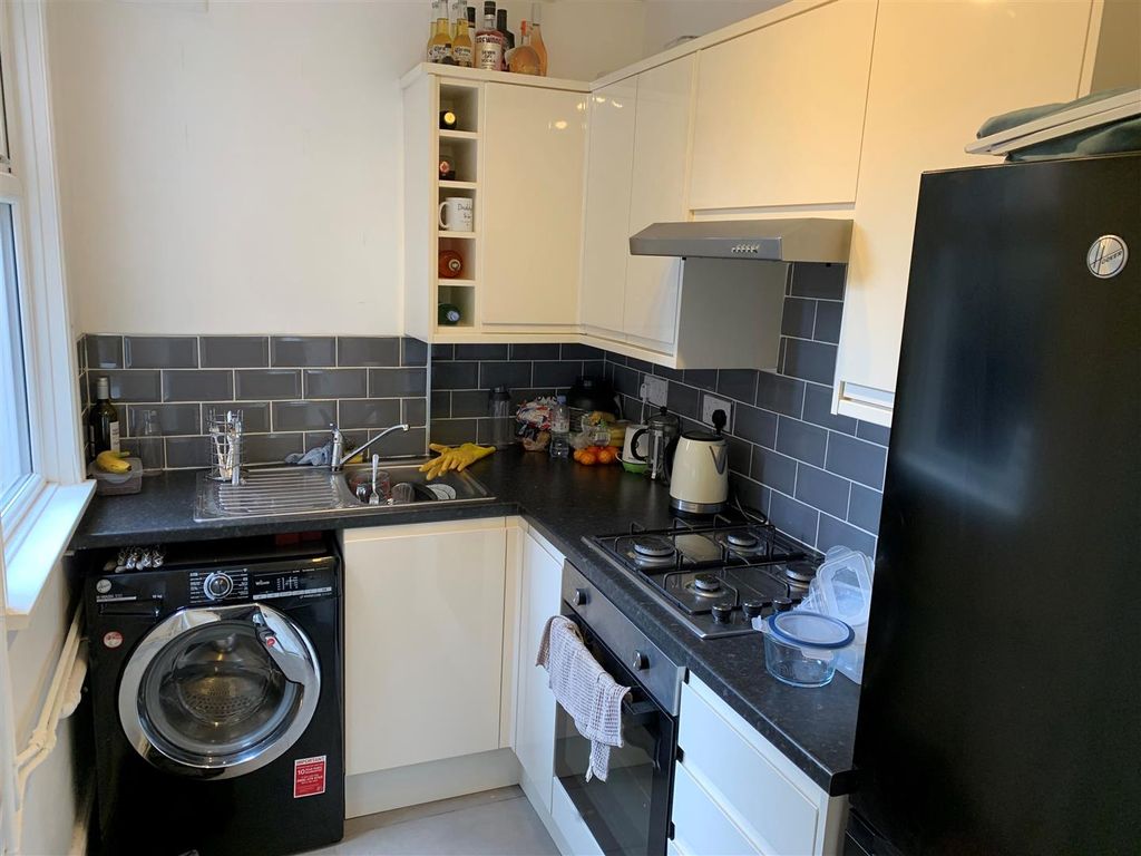 Property photo 1 of 5 11 Vernon Road 4.Jpg