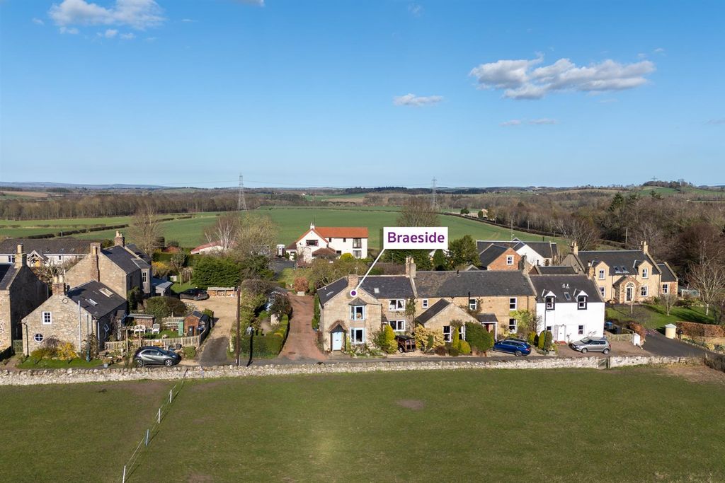 Property photo 2 of 22 Braeside Lennel-01.Jpg