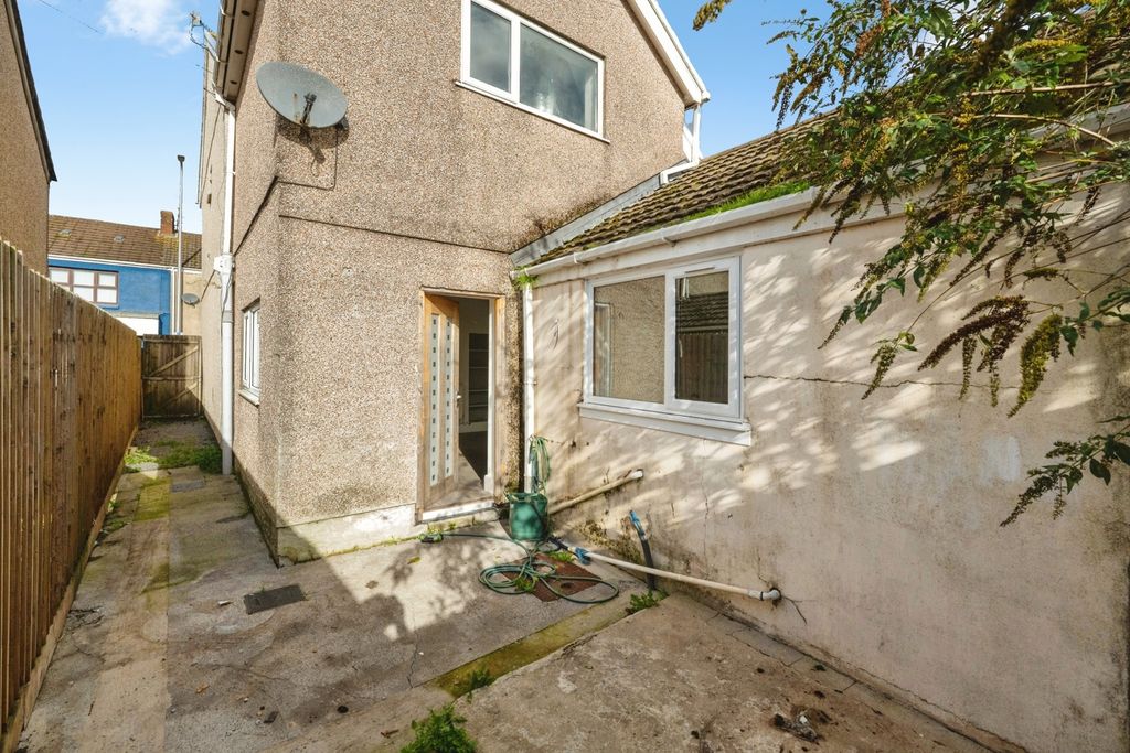 Property photo 2 of 16 Pbox-Img.Jpg
