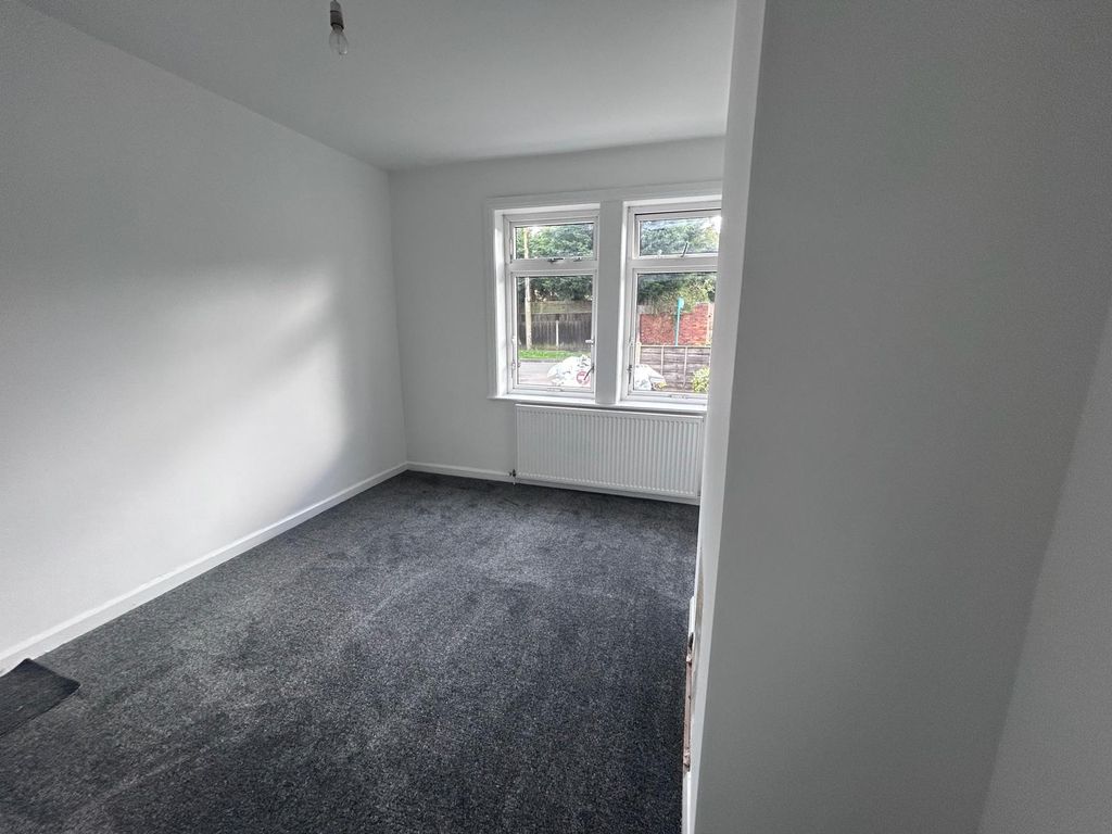 Property photo 3 of 7 Gallery