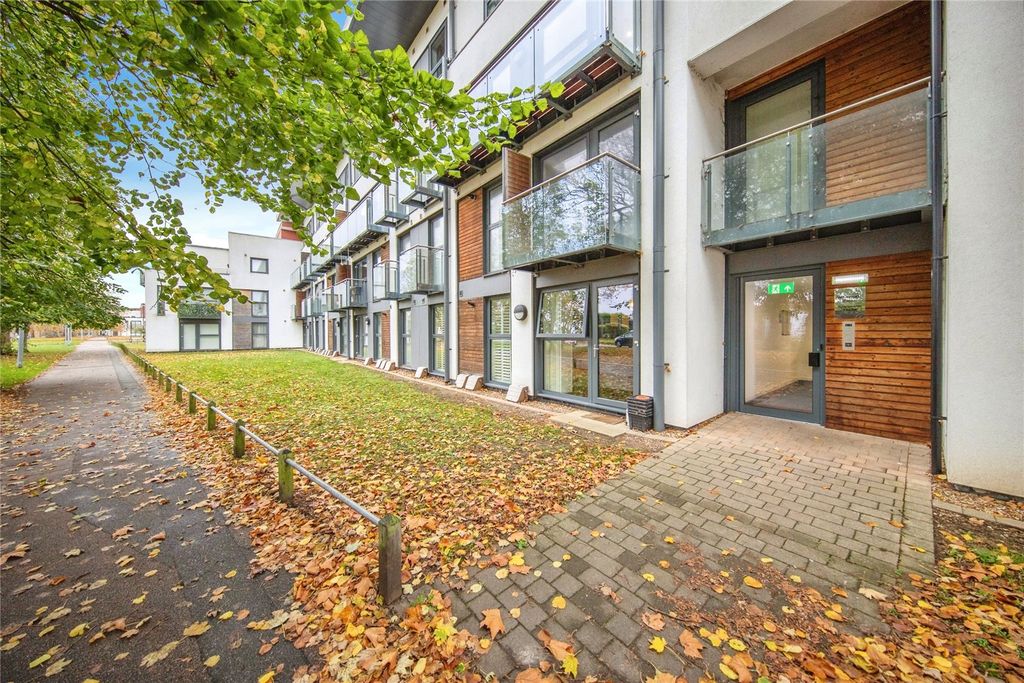 Property photo 1 of 15 Picture No. 32