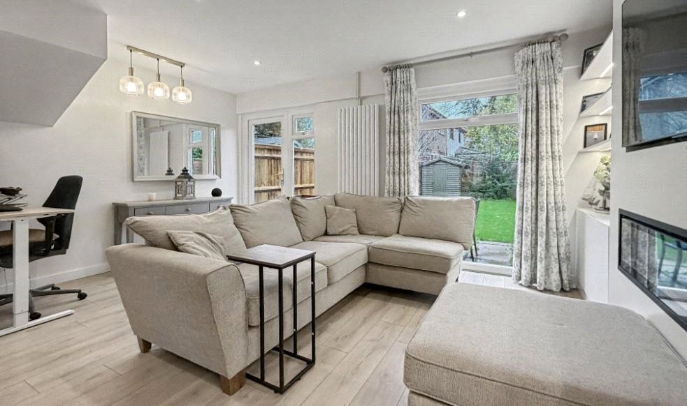 Property photo 3 of 11 Picture No. 14