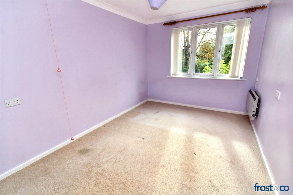Property photo 3 of 12 Bedroom