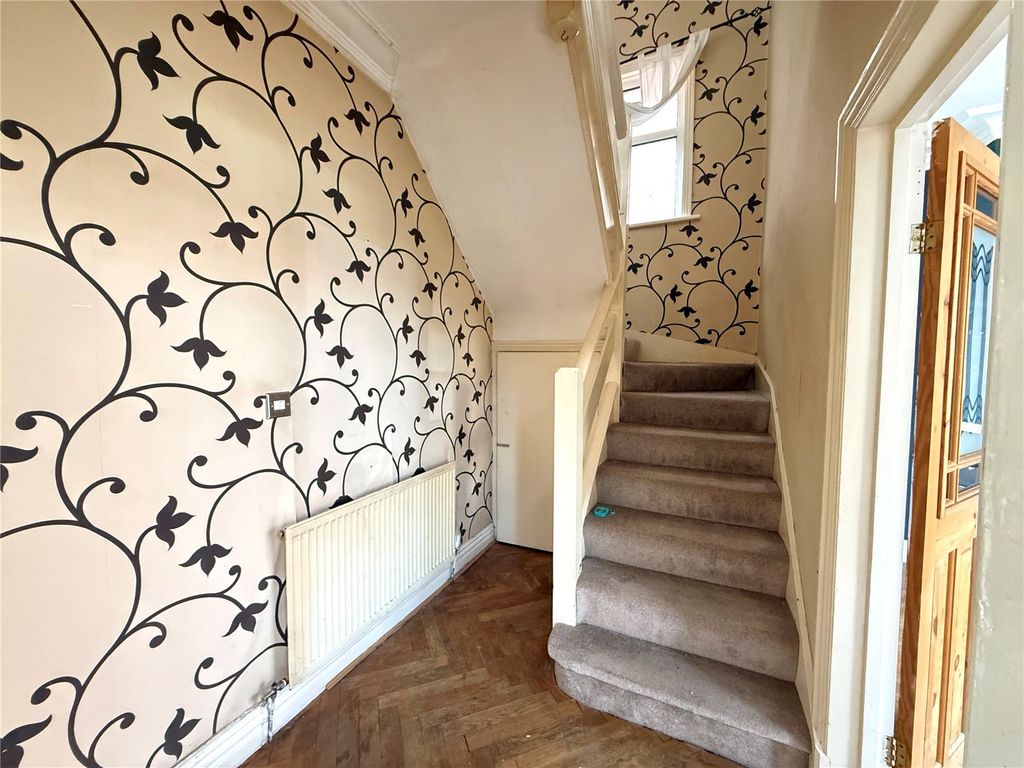 Property photo 2 of 13 Picture No. 10