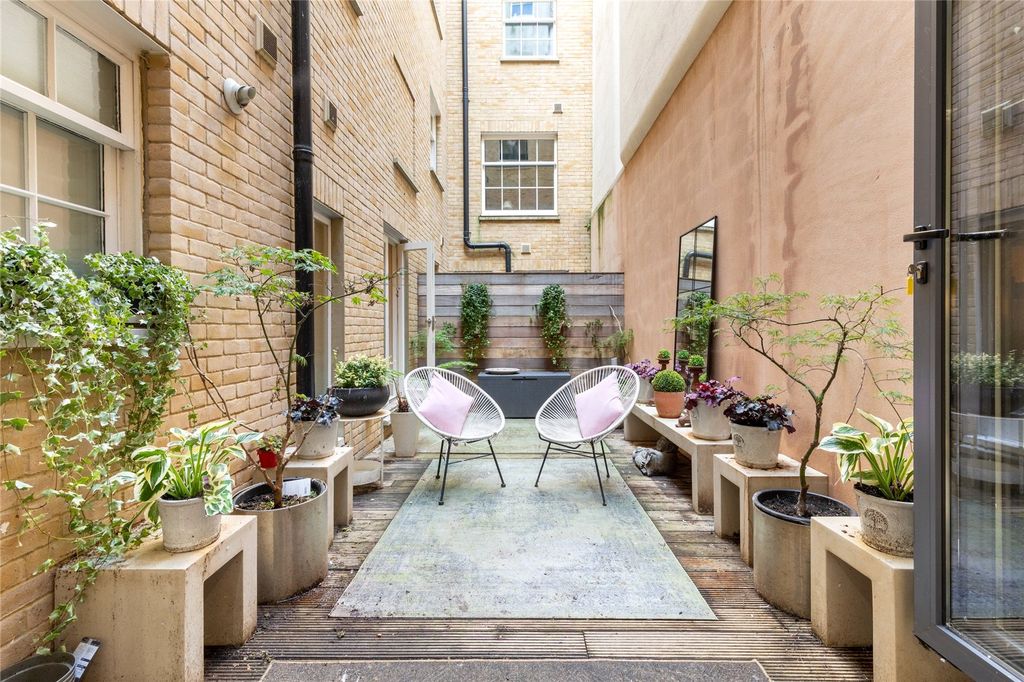 Property photo 2 of 23 Picture 2