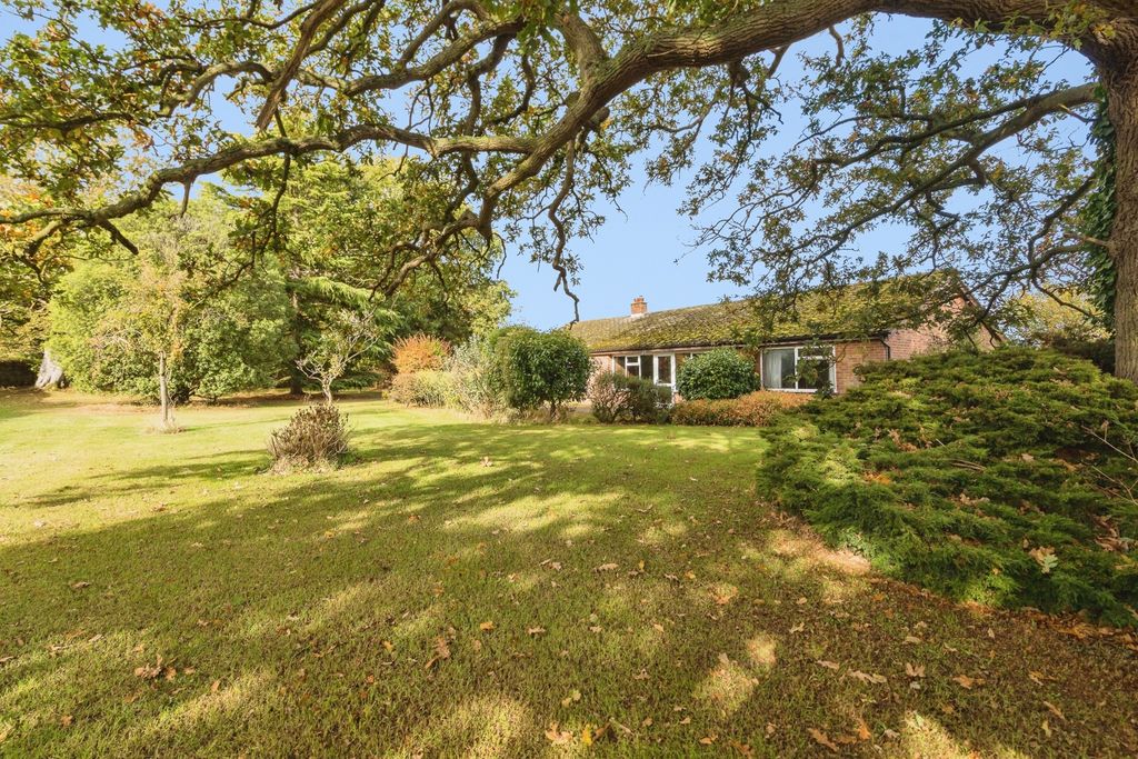 Property photo 1 of 20 Front