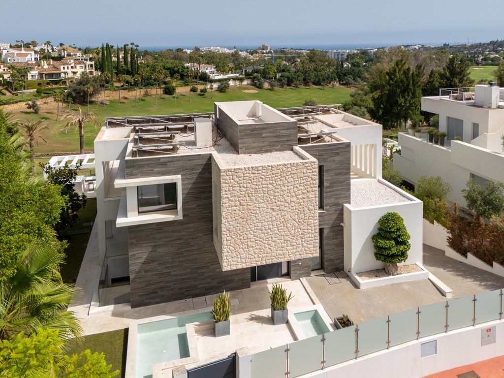 Property photo 3 of 63