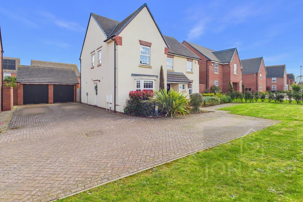 Property photo 2 of 30