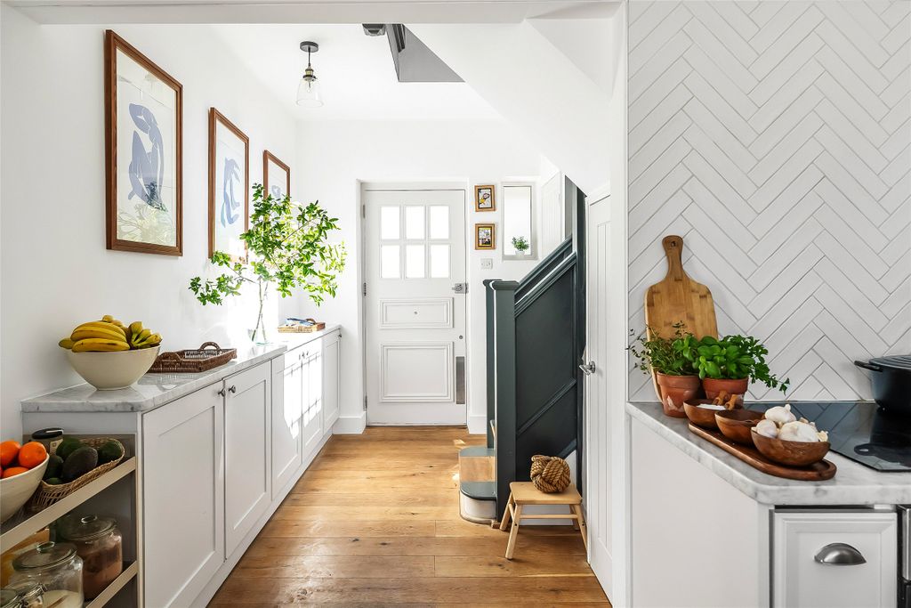 Property photo 3 of 17 Picture No. 28