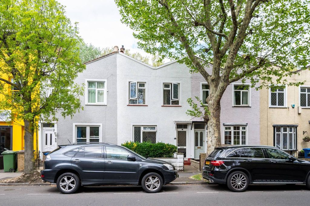 Property photo 1 of 11