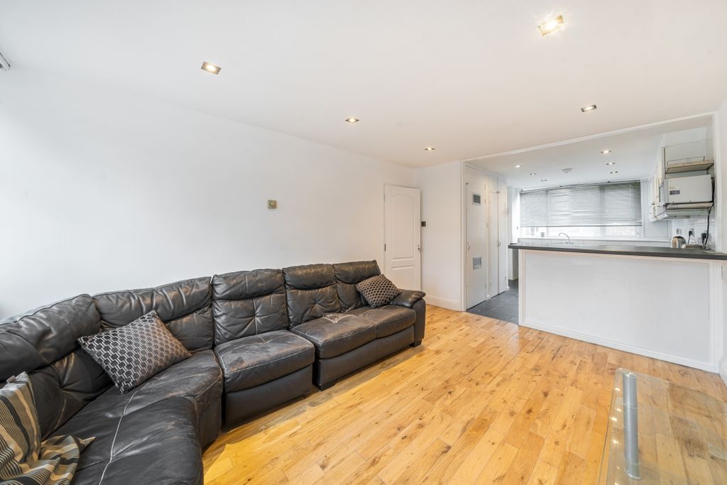 Property photo 2 of 15 1058103 (11)