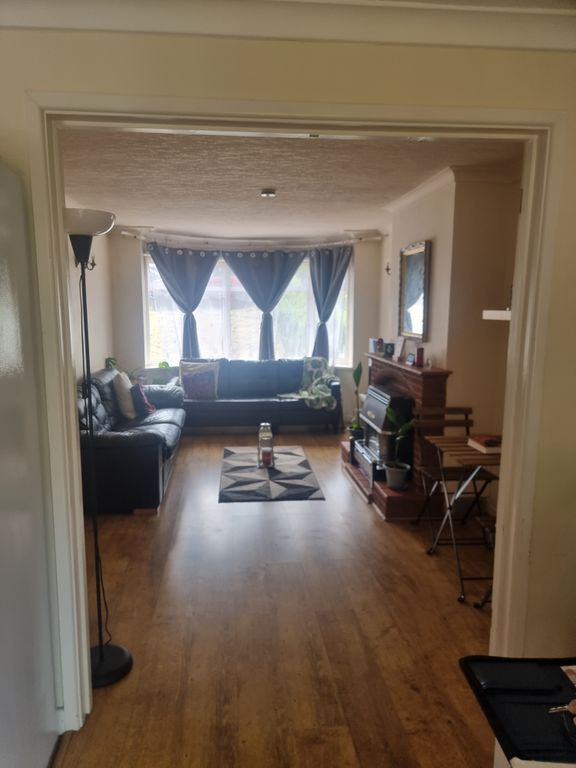 Property photo 2 of 4