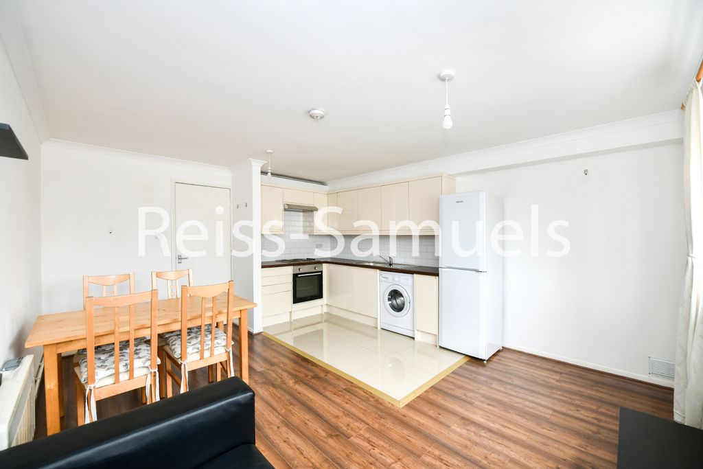 Property photo 3 of 22