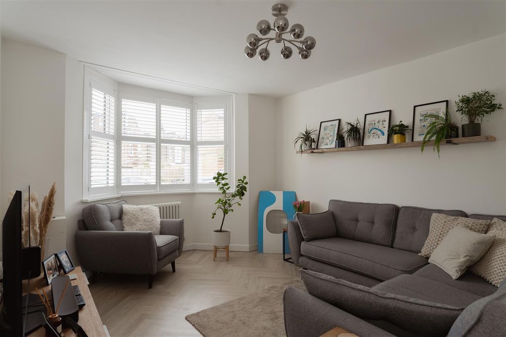 Property photo 3 of 17 3.Jpg