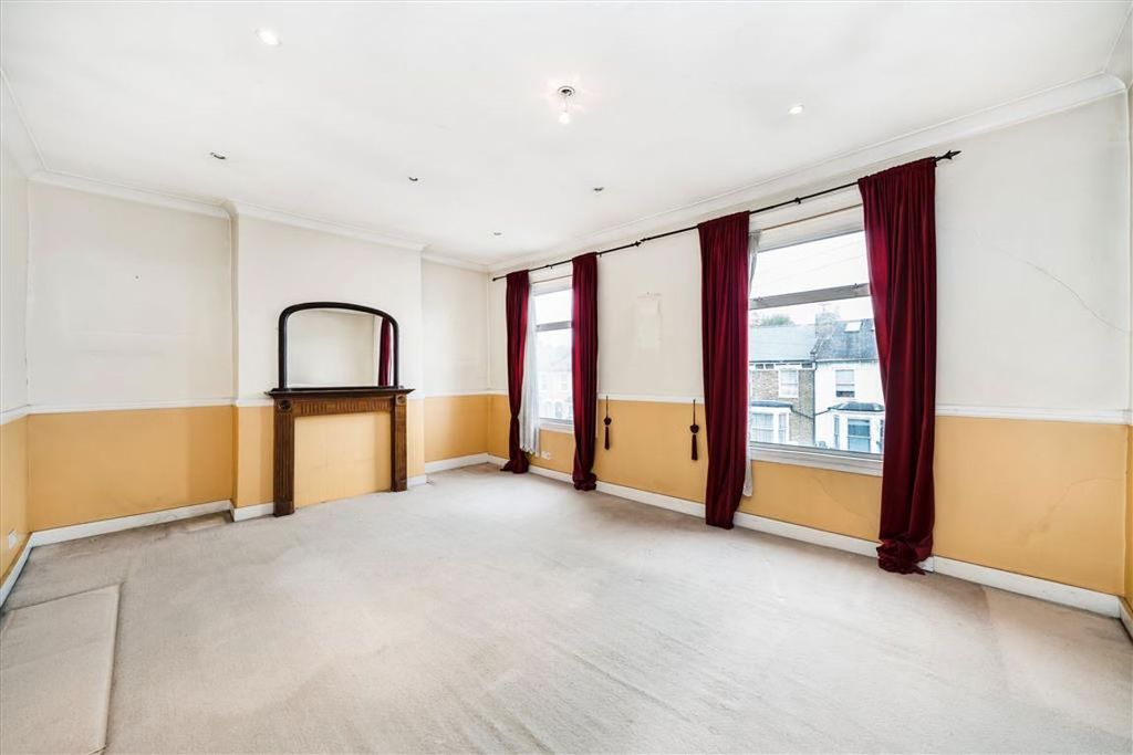 Property photo 2 of 4