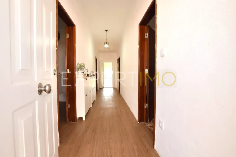 Property photo 3 of 48 Img 2