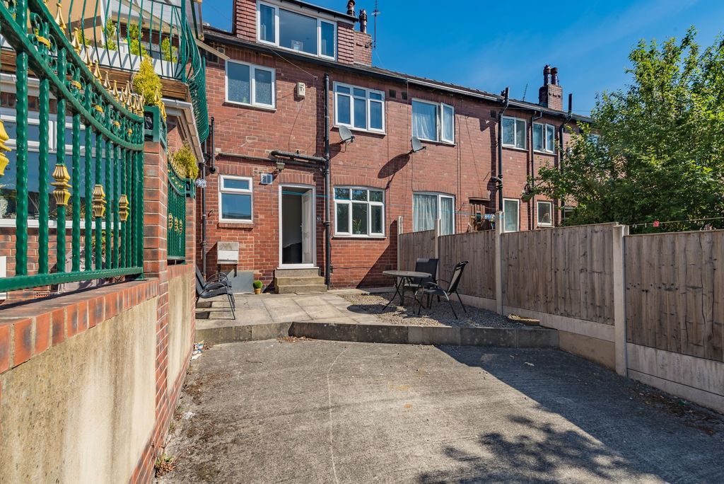 Property photo 3 of 8 Bright And Well-Maintained Rear Outdoor Space Of A...