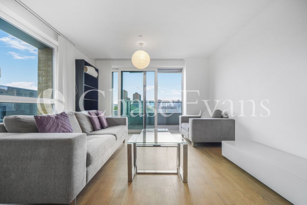 Property photo 3 of 17 Marner Point, No 1 T