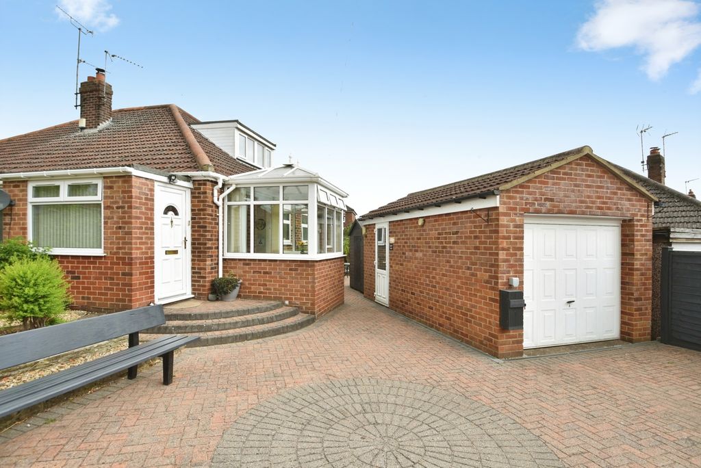 Property photo 1 of 35 Pbox-Img.Jpg