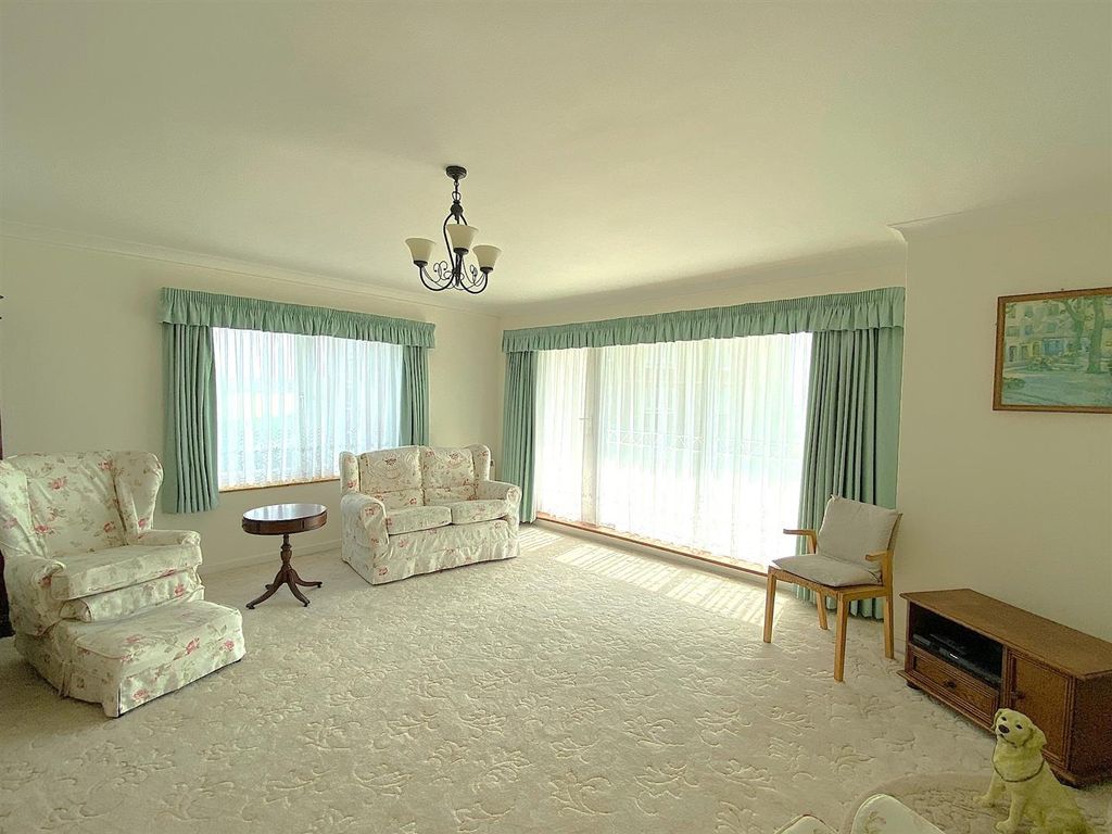 Property photo 3 of 17 5 Grenada - Lounge1.Jpg