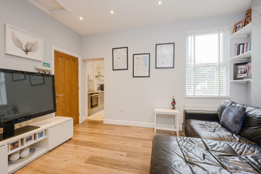 Property photo 2 of 11 Picture No. 02