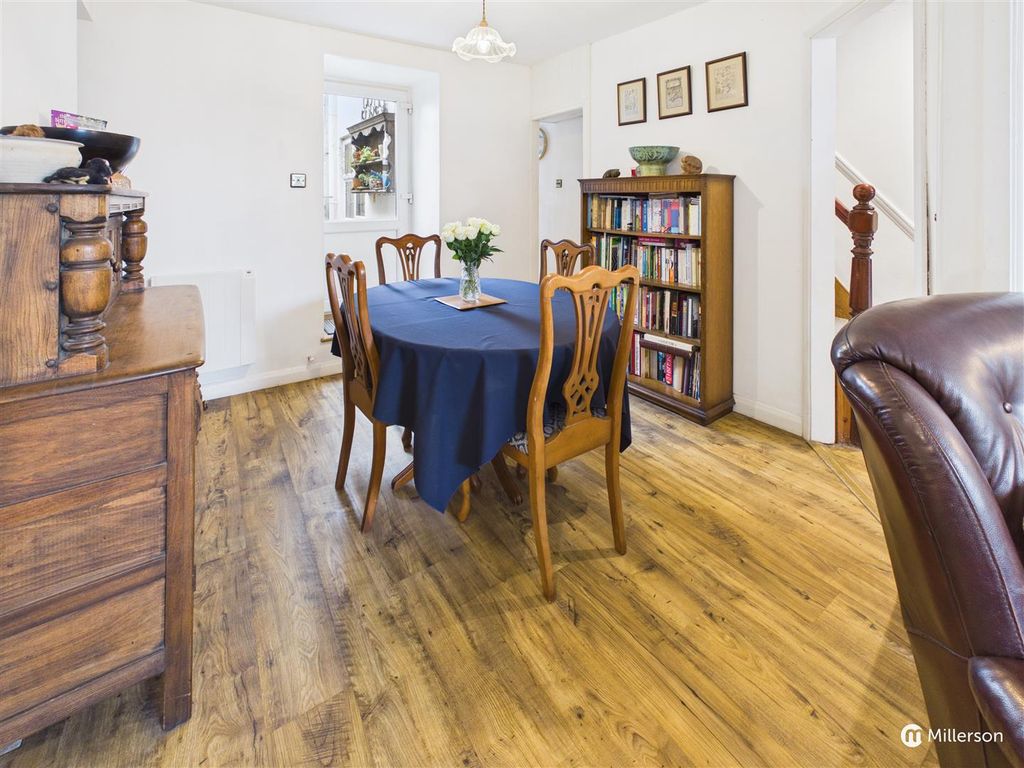 Property photo 3 of 12 Dining Room