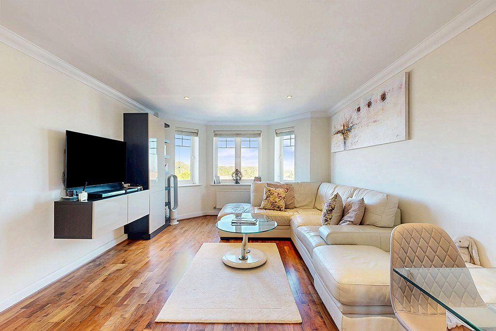 Property photo 3 of 16 Picture No. 17